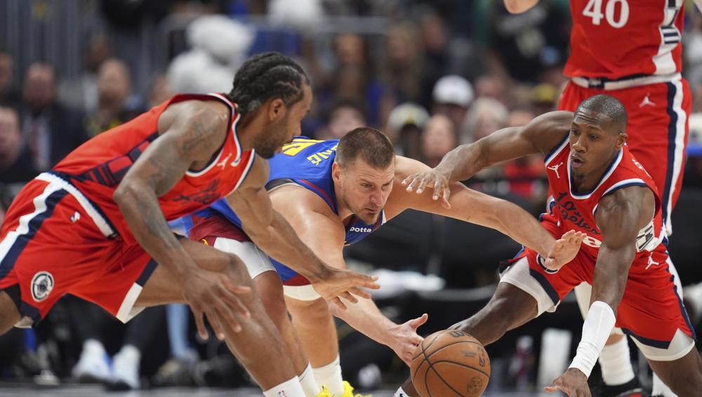 中日女足的 中日女足的